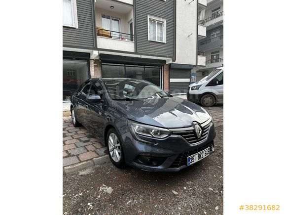Sahibinden Renault Megane 1.5 Blue DCI Touch 2020 Model