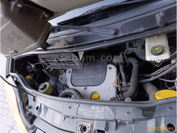 Sahibinden Renault Trafic 1.9 DCI Comfort 2009 Model