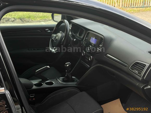 Sahibinden Renault Megane 1.5 dCi Touch 2016 Model 