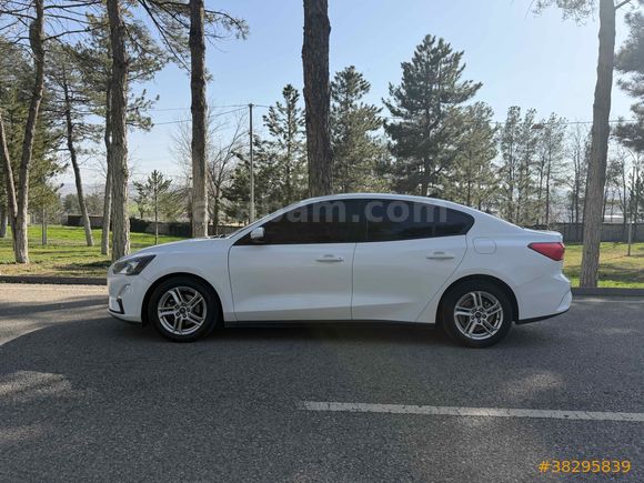 Sahibinden Ford Focus 1.5 EcoBlue Trend X 2021 Model 