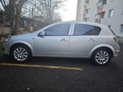 77 Bin km, Kazasız, 1.6 benzin Opel Astra
