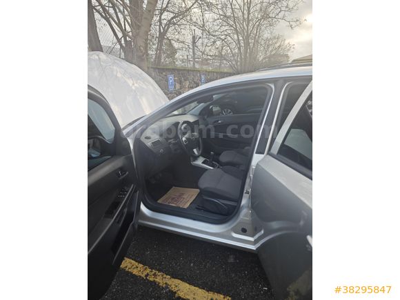 77 Bin km, Kazasız, 1.6 benzin Opel Astra