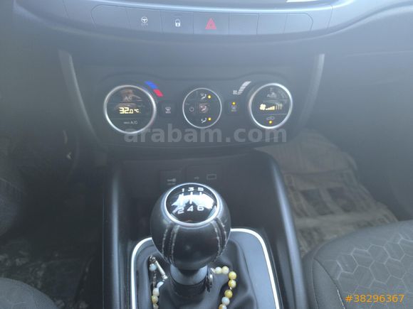 Sahibinden Fiat Egea Cross 1.4 Fire Urban 2021 Model  30.000 km Beyaz