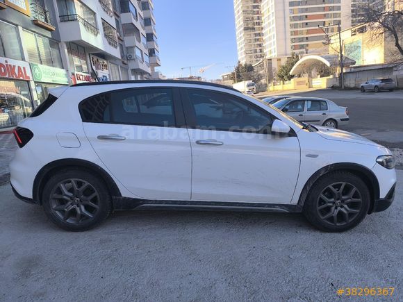 Sahibinden Fiat Egea Cross 1.4 Fire Urban 2021 Model  30.000 km Beyaz