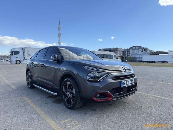 Sahibinden Citroen C4 1.2 PureTech Shine Bold 2022 Model 