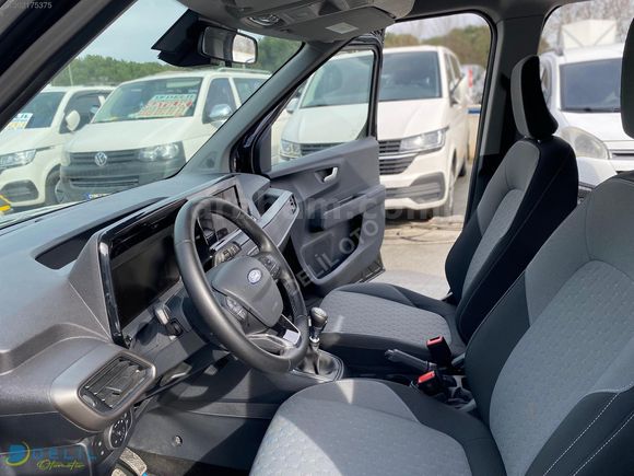 DELİL OTOMOTİV'DEN 2025 FORD TİTANİUM COURİER 100 HP HATASIZ