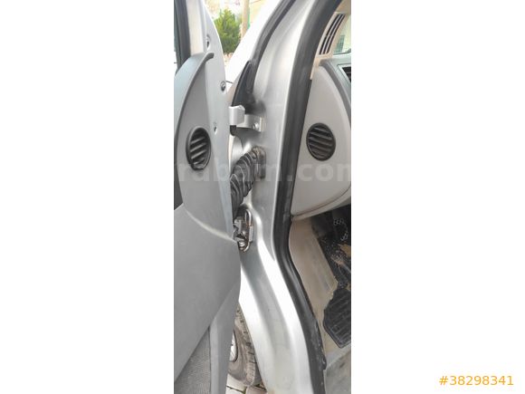 Sahibinden Volkswagen MultiVan 1.9 TDI 2004 Model  393.400 km Gri (Gümüş)