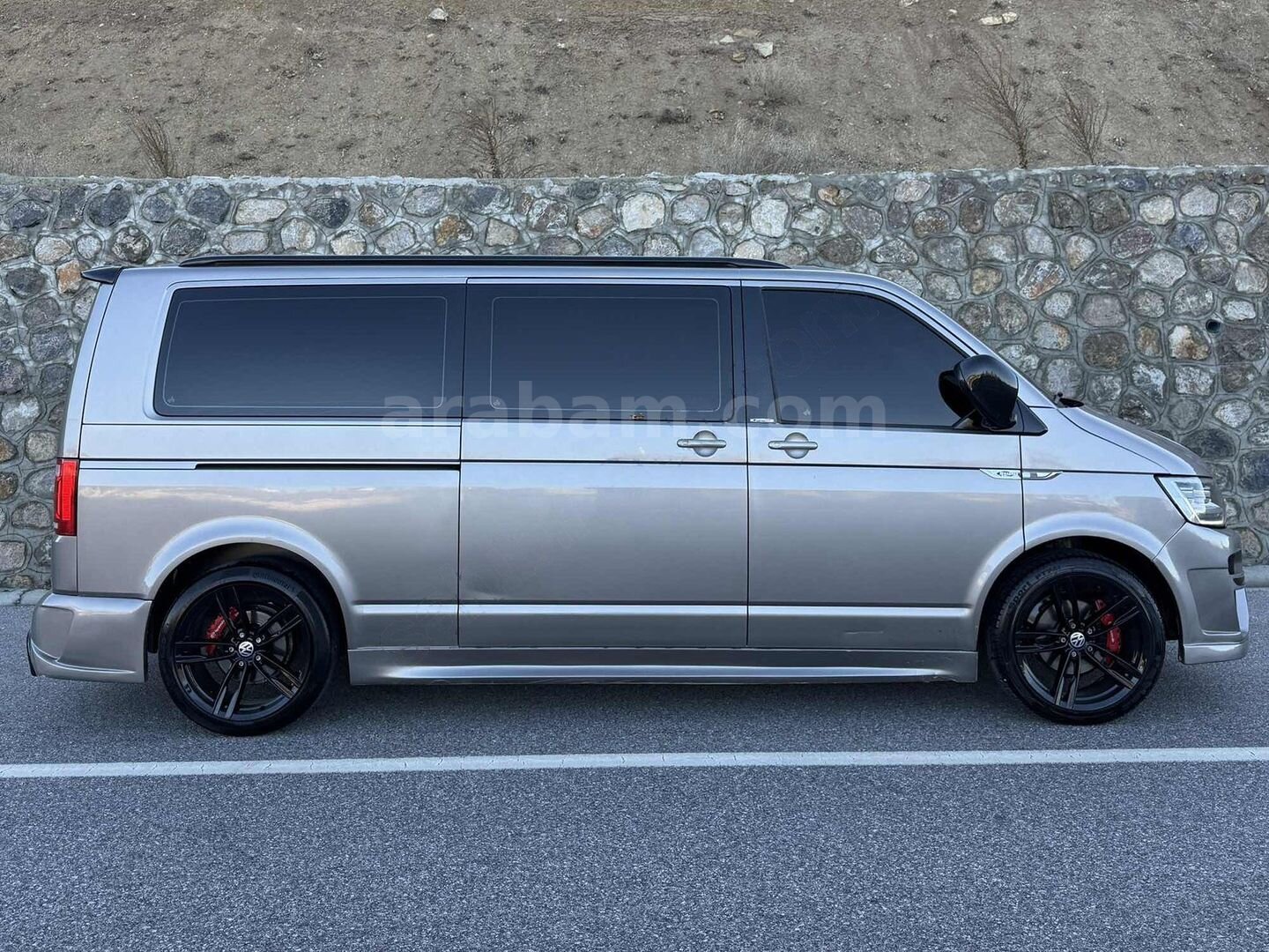 Galeriden Volkswagen Caravelle 2.0 TDI SCR BMT Highline 2018 Model Konya 170.000 km Sarı 6