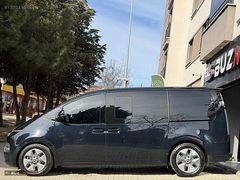 BUZ MOTORS 2023 HYUNDAİ STARİA 2.2 CRDİ ELİTE 65.000km4X4 HATASZ