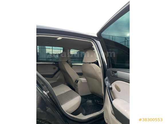 Sahibinden Volkswagen Golf 1.6 Trendline 2009 Model  204.000 km Siyah