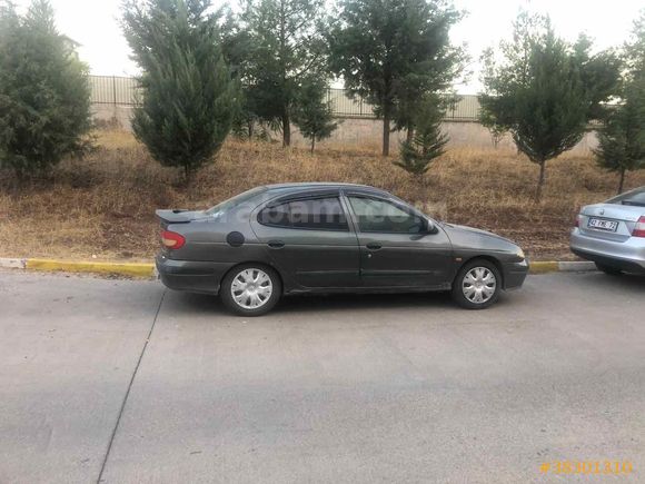 Memurdan Temiz Megane 1  