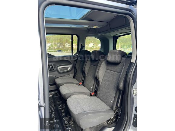 2024 CAM TAVAN OPEL COMBO ULTIMATE 37.000KM HATASIZ BOYASIZ