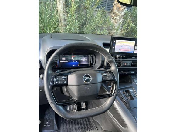 2024 CAM TAVAN OPEL COMBO ULTIMATE 37.000KM HATASIZ BOYASIZ