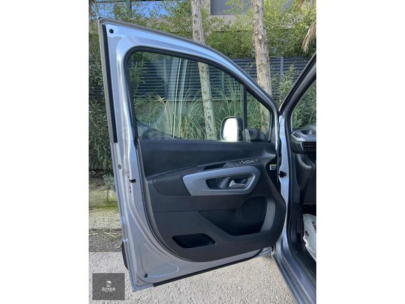 2024 CAM TAVAN OPEL COMBO ULTIMATE 37.000KM HATASIZ BOYASIZ