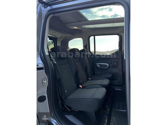 2024 CAM TAVAN OPEL COMBO ULTIMATE 37.000KM HATASIZ BOYASIZ