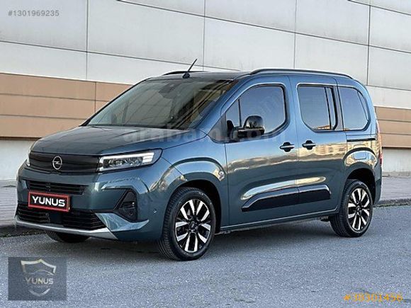 YUNUS OTOMOTİV'den 2024 Opel Combo Ultimate Cam Tavan Boyasız