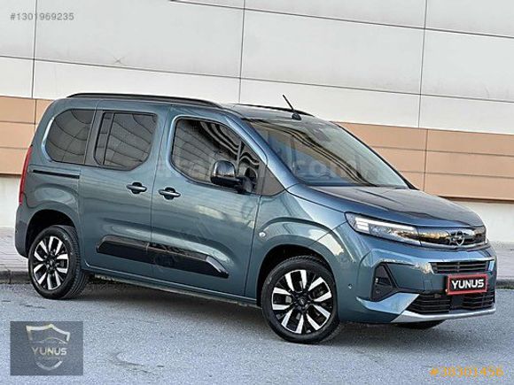 YUNUS OTOMOTİV'den 2024 Opel Combo Ultimate Cam Tavan Boyasız