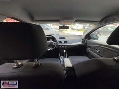 2013 model 1.6 tam otomatik Megane