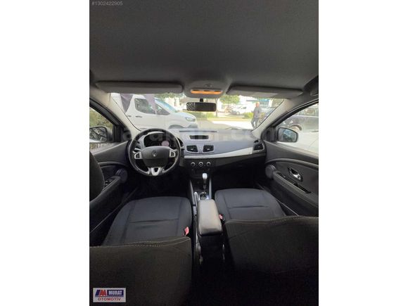 2013 model 1.6 tam otomatik Megane