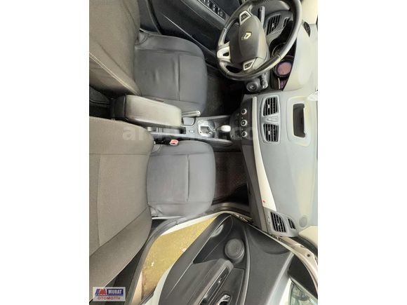 2013 model 1.6 tam otomatik Megane