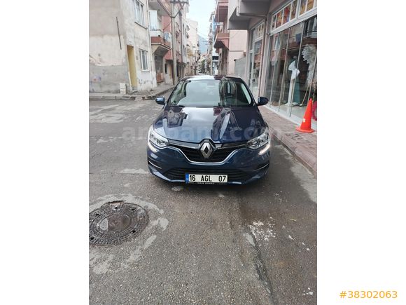 Sahibinden Renault Megane 1.3 TCe Touch 2023 Model