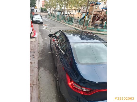 Sahibinden Renault Megane 1.3 TCe Touch 2023 Model