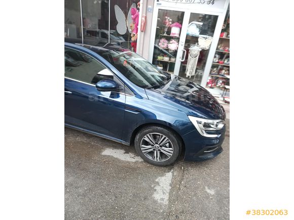 Sahibinden Renault Megane 1.3 TCe Touch 2023 Model
