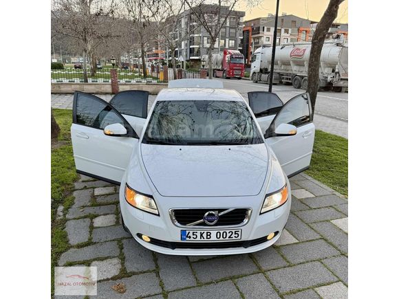 ORJİNAL DEĞİŞENSİZ KAZASIZ 1 PARÇA BOYALI TAKAS OLUR