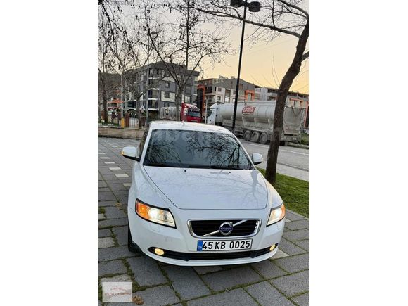 ORJİNAL DEĞİŞENSİZ KAZASIZ 1 PARÇA BOYALI TAKAS OLUR