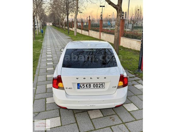ORJİNAL DEĞİŞENSİZ KAZASIZ 1 PARÇA BOYALI TAKAS OLUR