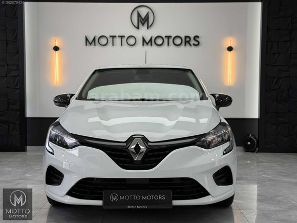 MOTTO MOTORS-Renault Clio 1.0TCe Otomatik Joy Tesla Ekran