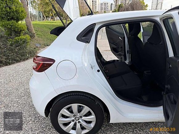 2021 MODEL CLİO OTOMATİK VİTES FULL BAKIMLI