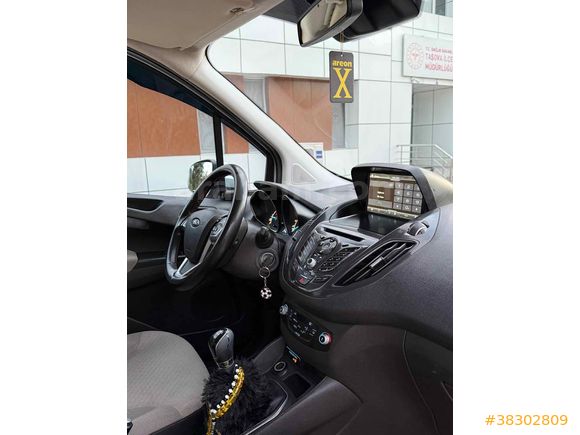 Sahibinden Ford Tourneo Courier 1.6 TDCi Titanium 2017 Model 