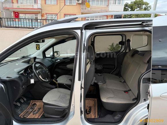 Sahibinden Ford Tourneo Courier 1.6 TDCi Titanium 2017 Model 