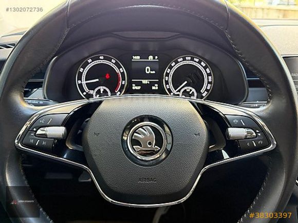 BOYASIZ 2022 SKODA SCALA 1.0 TSİ ELİTE DSG VİTES