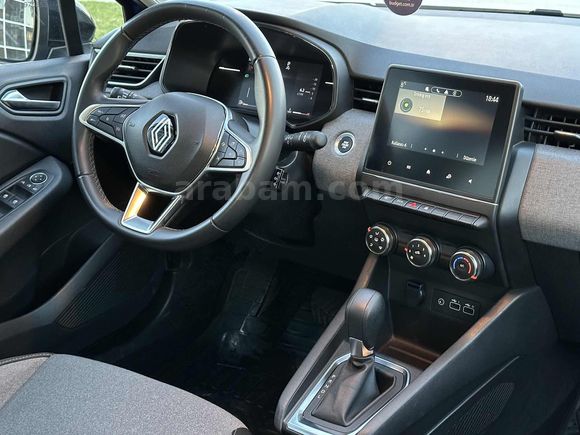 2024 MODEL CLİO 1.0 TCE EVOLUTİON PAKET OTOMATİK