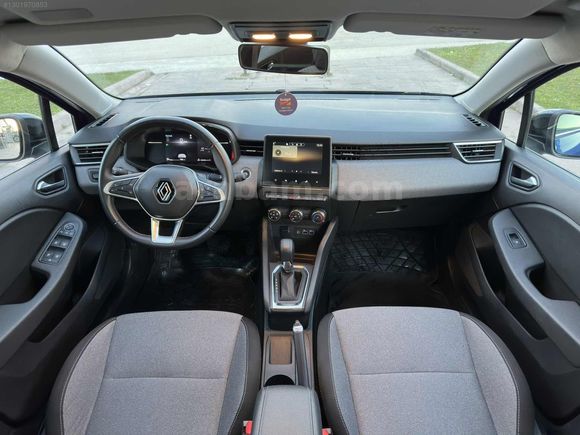 2024 MODEL CLİO 1.0 TCE EVOLUTİON PAKET OTOMATİK