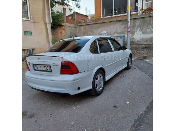 Sahibinden Opel Vectra 2.0  16v otomatik  cdx  2000 Model  0 motorlu Beyaz