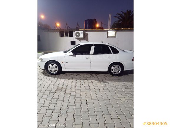 Sahibinden Opel Vectra 2.0  16v otomatik  cdx  2000 Model  0 motorlu Beyaz