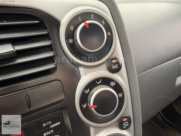 İZGİ'DEN 2020 MODEL 150 BİN KM'DE KİA BONGO K2500 ÇÖP TAKSİ
