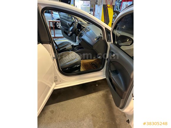 Sahibinden Seat Ibiza 1.4 Reference 2011 Model  179.000 km Beyaz