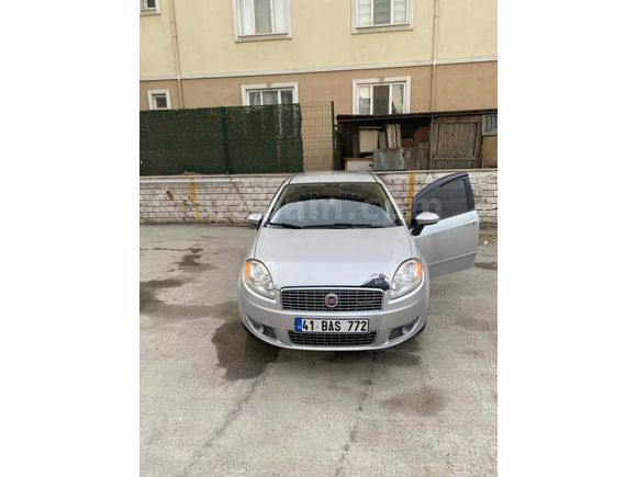 Temiz,sorunsuz,bakımlı  Aile aracı 