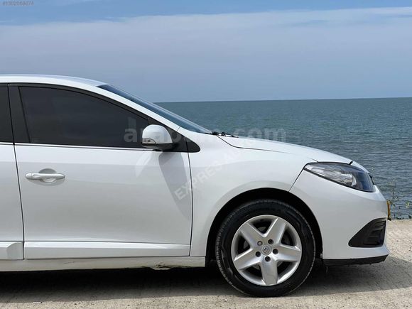 2015 MODEL FLUENCE 1.5 DİZEL OTOMATİK 110 HP 148. KM