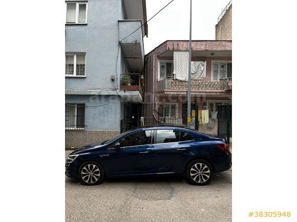 Sahibinden Renault Megane 1.3 TCe Icon 2023 Model 