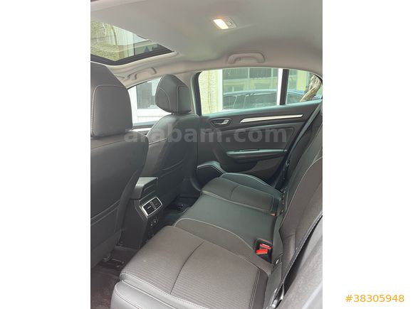 Sahibinden Renault Megane 1.3 TCe Icon 2023 Model 