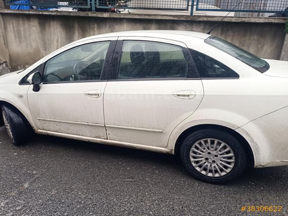 .Fiat Linea 1.3 Multijet  2012 Model ilk gelen alır..Araç başında cüzi pazarlık vardır..
