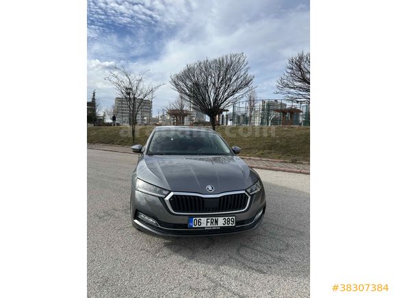 Sahibinden Skoda Octavia 1.5 e-Tec Premium 2023 Model 