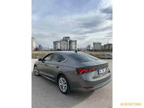 Sahibinden Skoda Octavia 1.5 e-Tec Premium 2023 Model 
