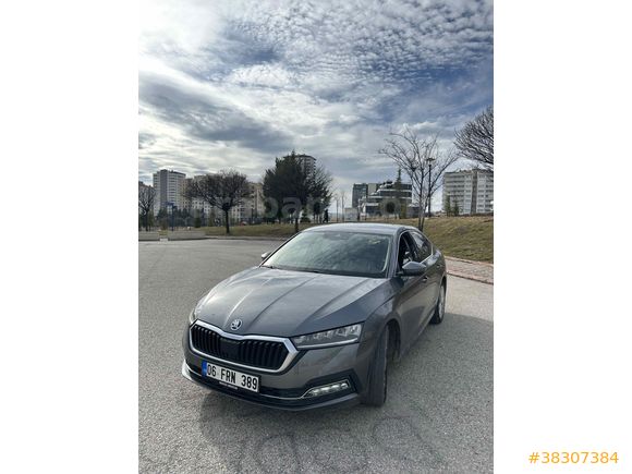 Sahibinden Skoda Octavia 1.5 e-Tec Premium 2023 Model 
