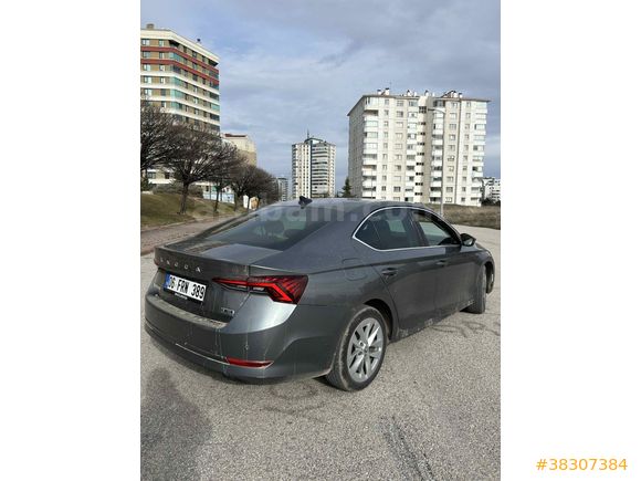 Sahibinden Skoda Octavia 1.5 e-Tec Premium 2023 Model 
